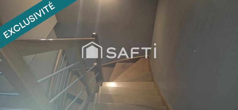 Maison - 250 m² - 10 pièces