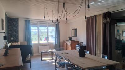 Maison - 160 m² - 6 pièces