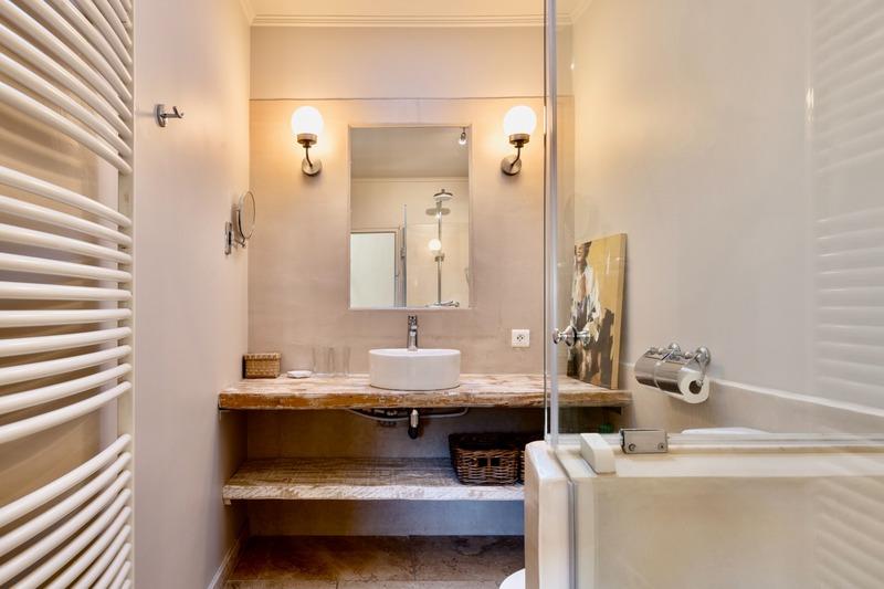 Propriété - 439 m² - 12 pièces