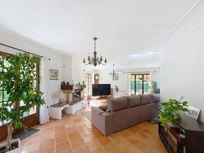 Maison - 160 m² - 2 pièces