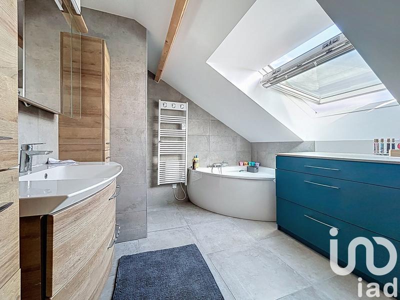 Maison - 171 m² - 8 pièces