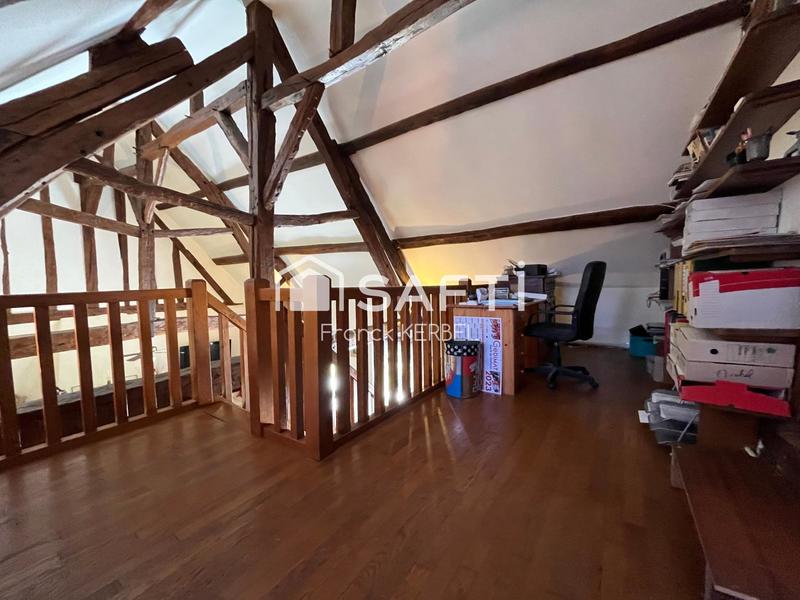 Maison - 223 m² - 8 pièces