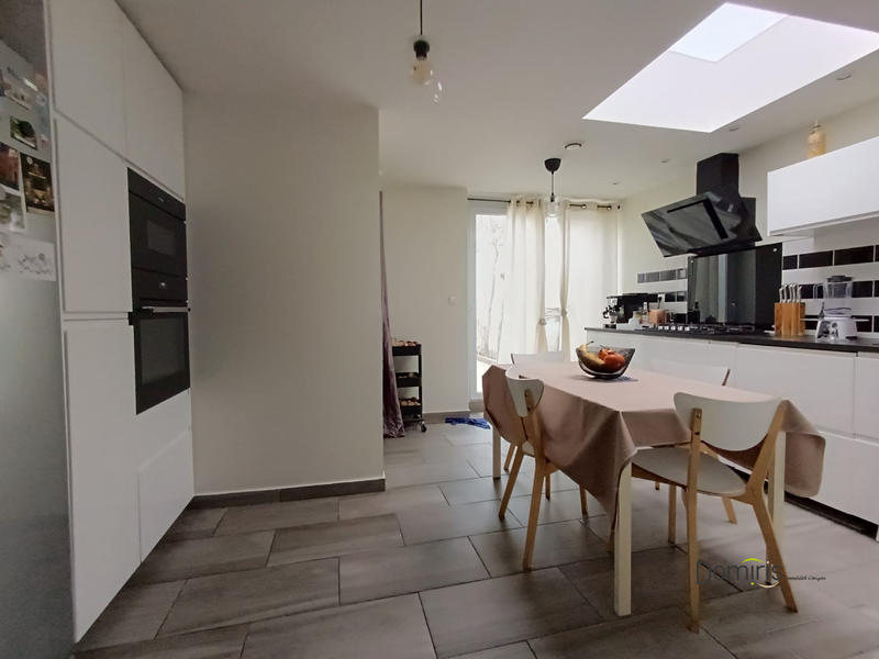 Maison - 103 m² - 4 pièces