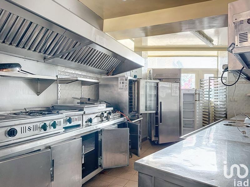 Local commercial - 758 m²