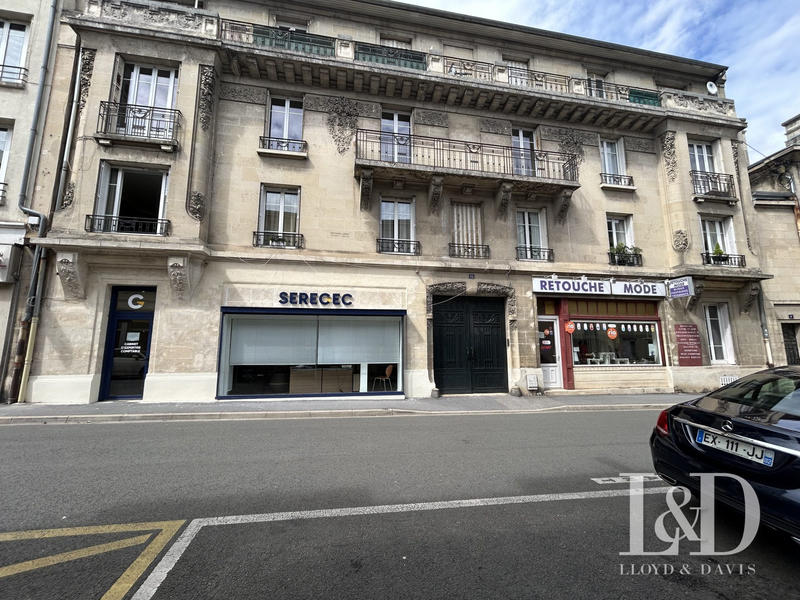 Appartement - 125 m² - 5 pièces