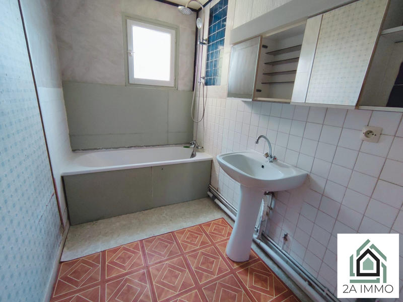 Maison - 97 m² - 5 pièces