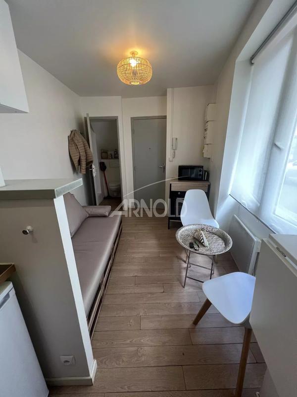 Local commercial - 10 m² - 1 pièce