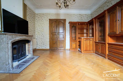 Appartement - 122 m² - 5 pièces