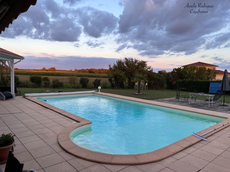 Maison - 165 m² - 6 pièces