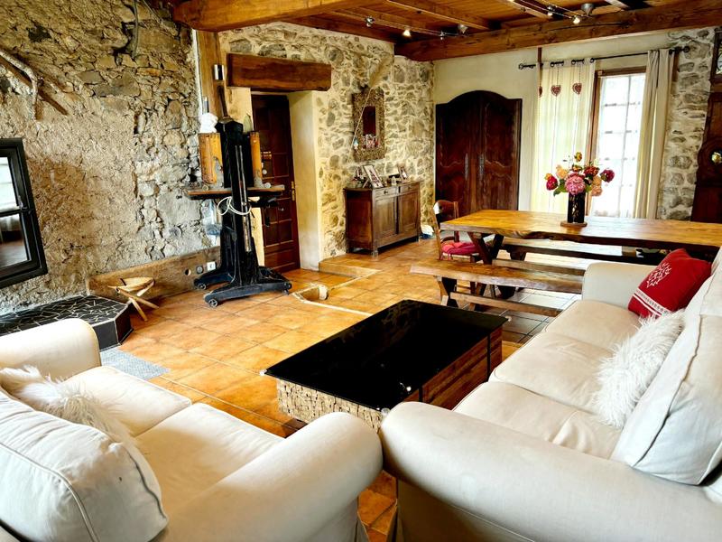 Maison - 160 m² - 6 pièces