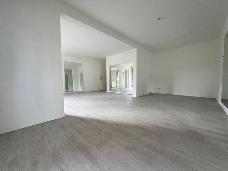 Appartement - 120 m² - 6 pièces