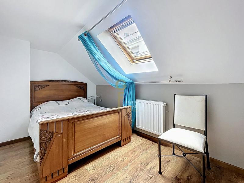 Maison - 177 m² - 6 pièces