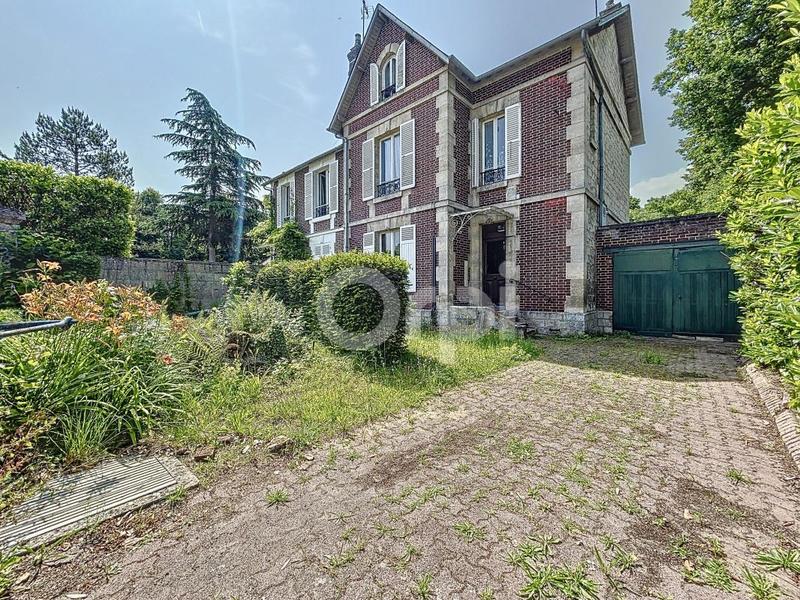 Maison - 107 m² - 5 pièces