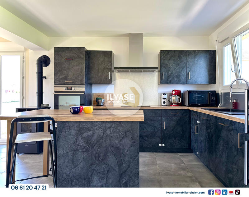 Maison - 86 m² - 4 pièces