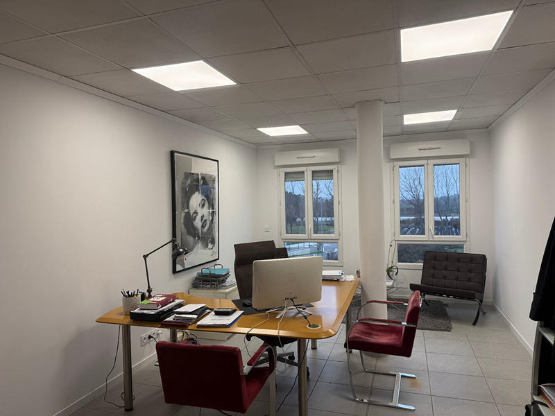 Bureau - 108 m² - 4 pièces