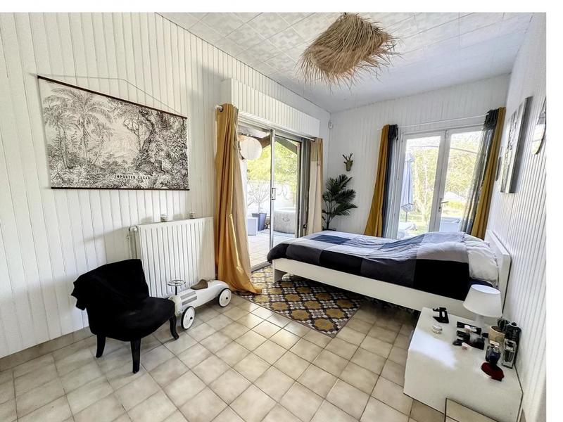 Maison - 170 m² - 8 pièces