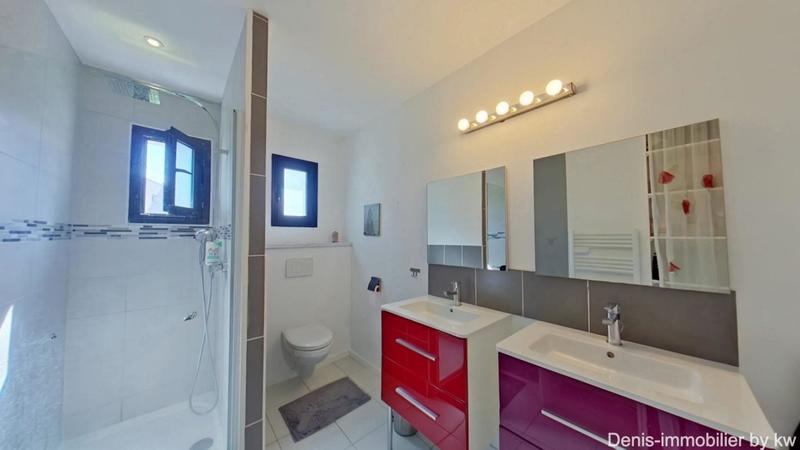 Villa - 151 m² - 6 pièces