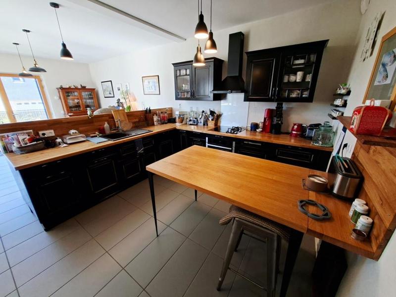 Maison - 180 m² - 6 pièces