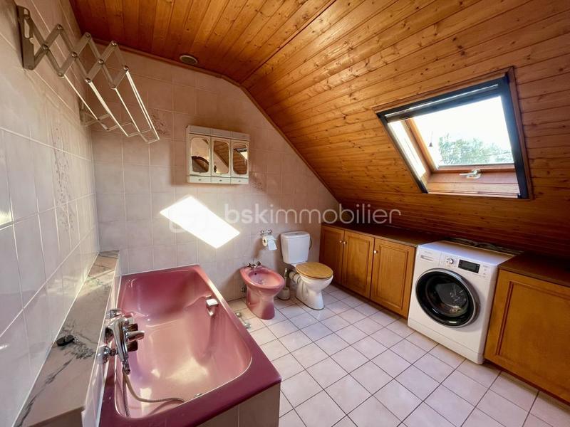 Maison - 320 m² - 13 pièces