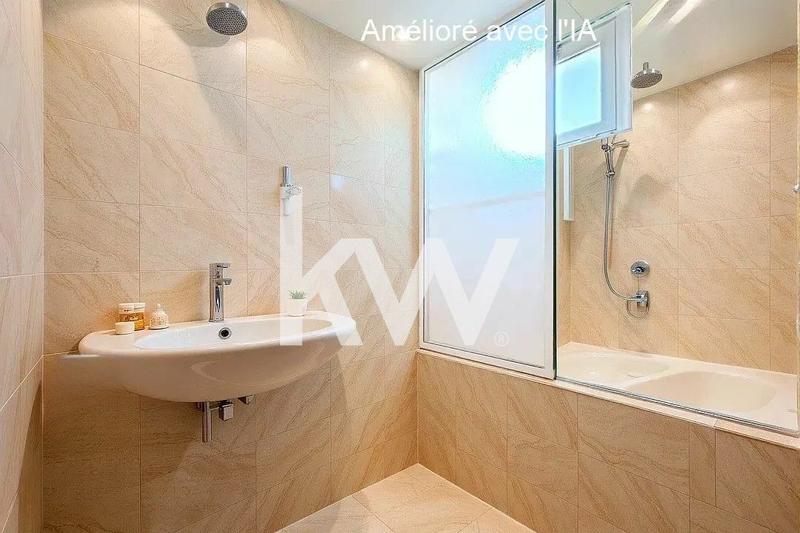 Appartement - 93 m² - 4 pièces