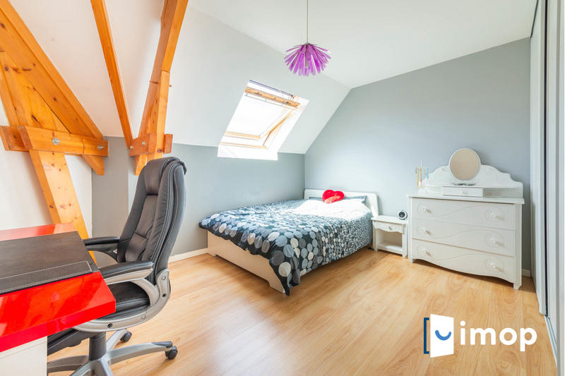 Maison - 189 m² - 7 pièces