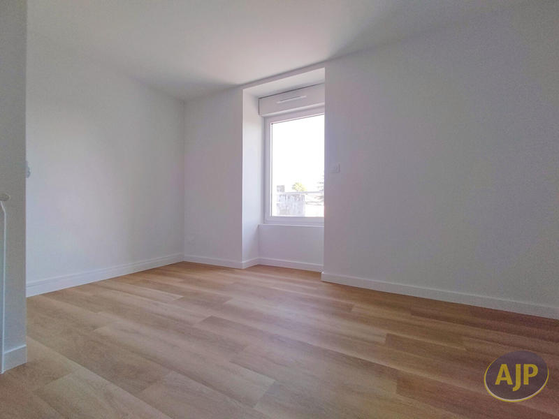 Maison - 122 m² - 5 pièces