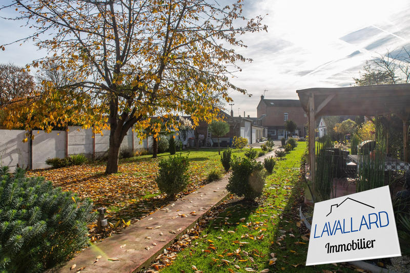 Maison - 260 m² - 10 pièces