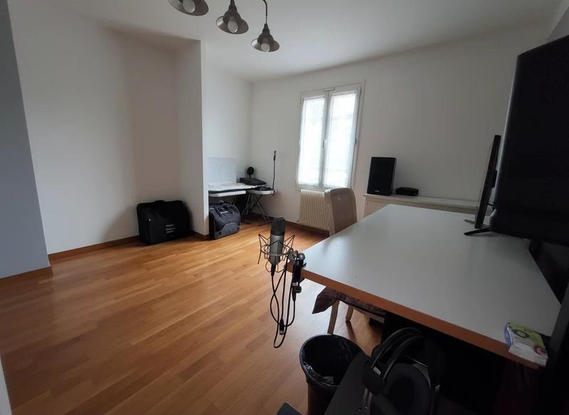 Maison - 197 m² - 8 pièces