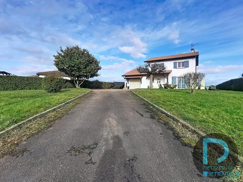 Villa - 89 m² - 4 pièces