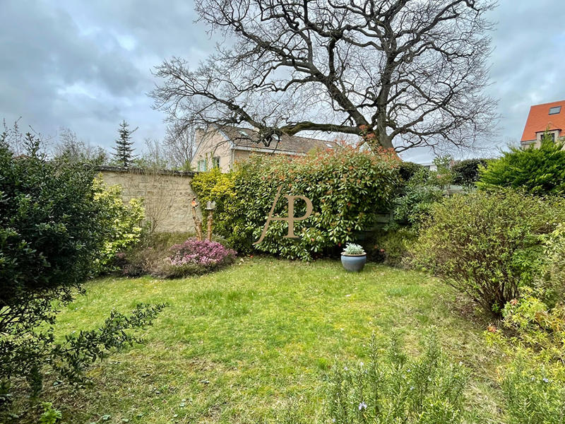 Appartement - 99 m² - 5 pièces