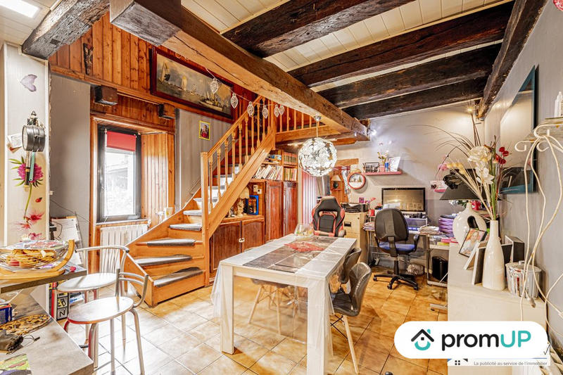 Maison - 202 m² - 5 pièces