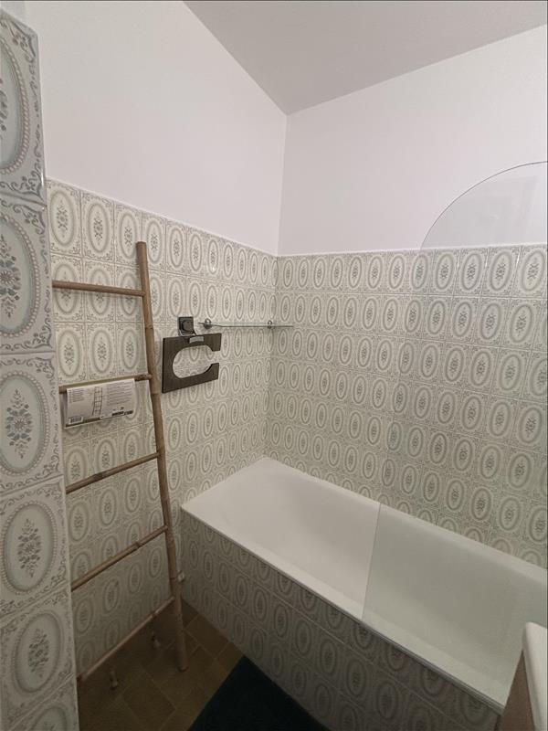 Studio - 25 m² - 1 pièce