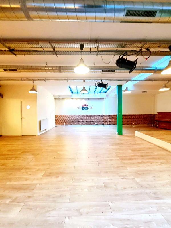 Bureau - 243 m² - 4 pièces