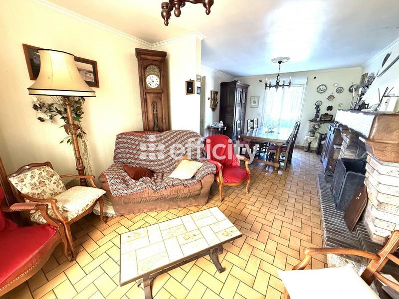 Maison - 93 m² - 5 pièces