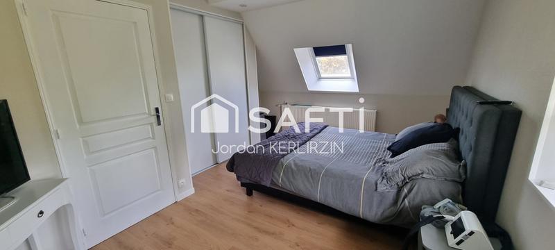 Maison - 139 m² - 8 pièces