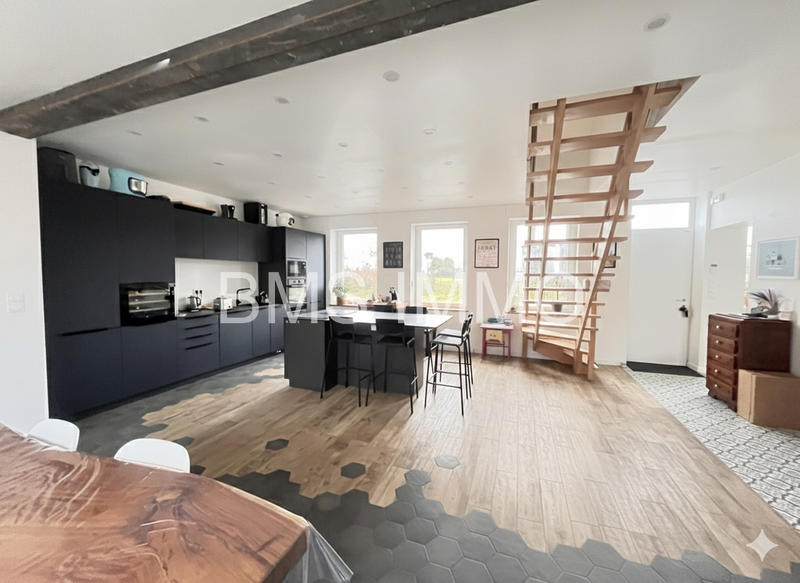 Maison - 170 m² - 5 pièces