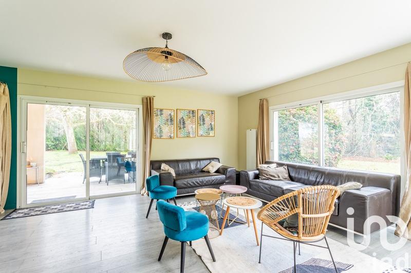 Maison - 218 m² - 7 pièces