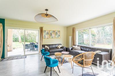 Maison - 218 m² - 7 pièces