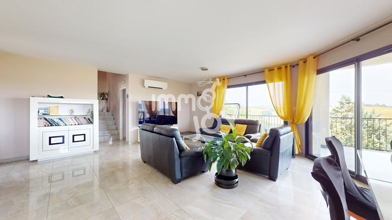 Villa - 224 m² - 6 pièces