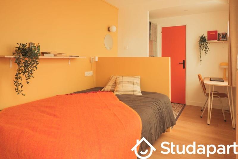 Chambre - 9 m² - 1 pièce