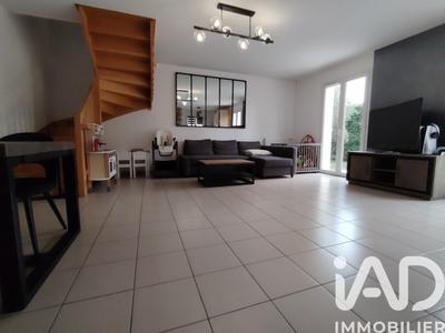 Maison - 80 m² - 4 pièces