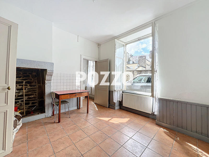 Maison - 170 m² - 10 pièces