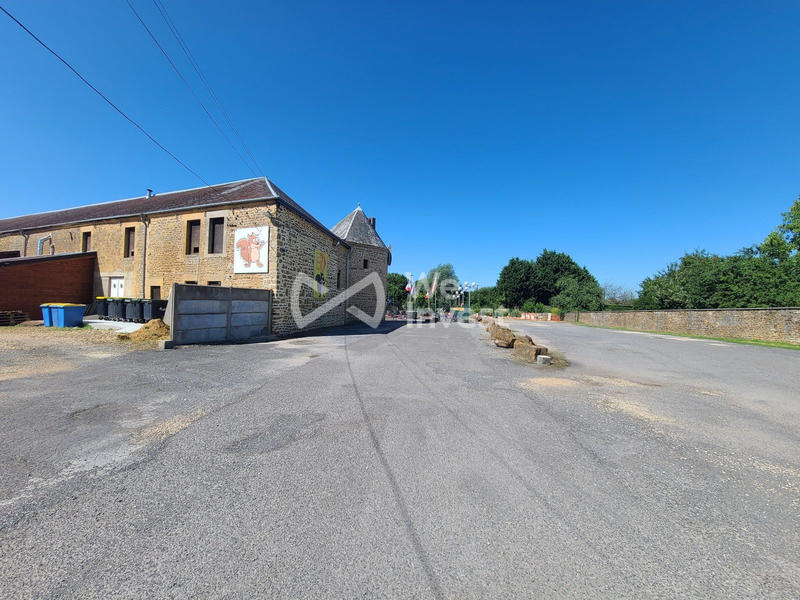 Local commercial - 626 m² - 3 pièces