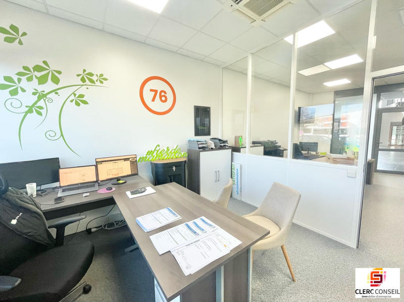 Bureau - 143 m²