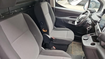 Peugeot Partner Fourgon Standard 1000 Kg Bluehdi 130 Ss Eat8 Premiu