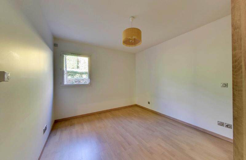 Appartement - 92 m² - 4 pièces