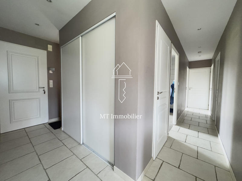 Maison - 141 m² - 8 pièces