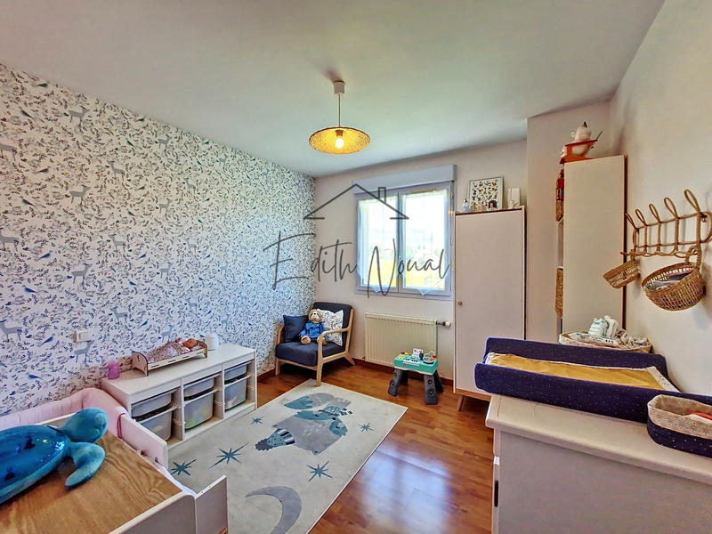 Maison - 95 m² - 5 pièces