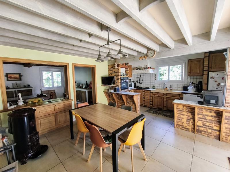 Maison - 206 m² - 10 pièces