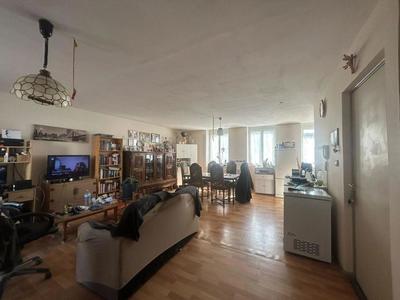 Maison - 165 m² - 9 pièces